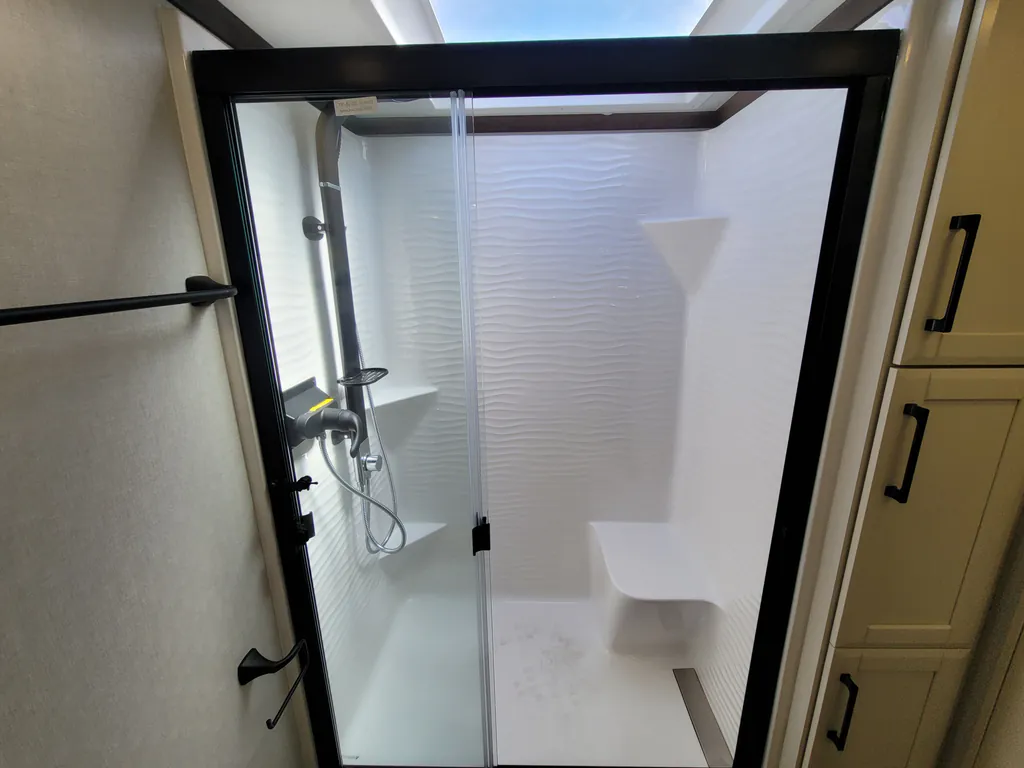 2026 Forest River Riverstone Legacy 43BFC, Photos photo 54