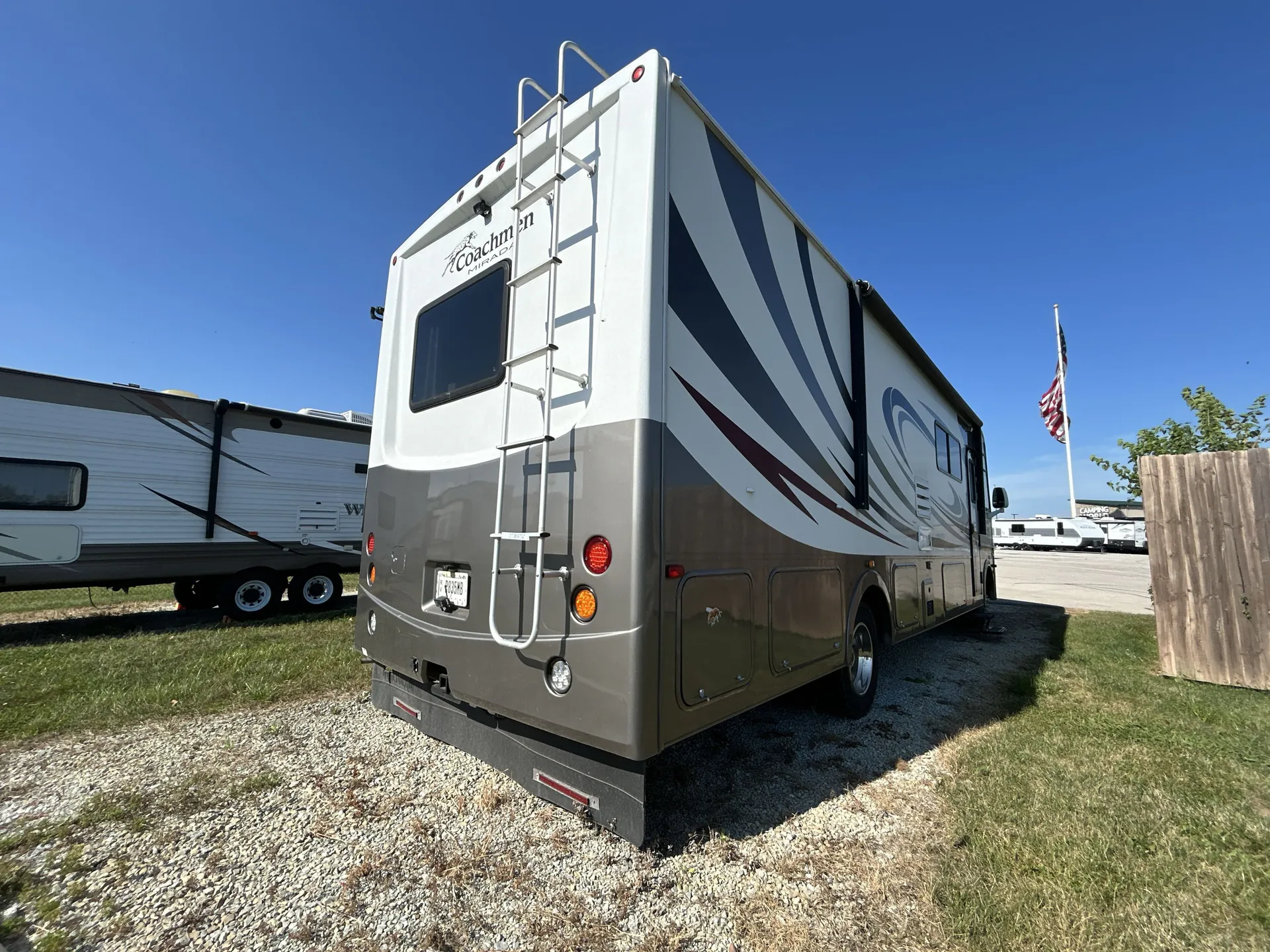 2011 Coachmen Mirada 29DS — living area main