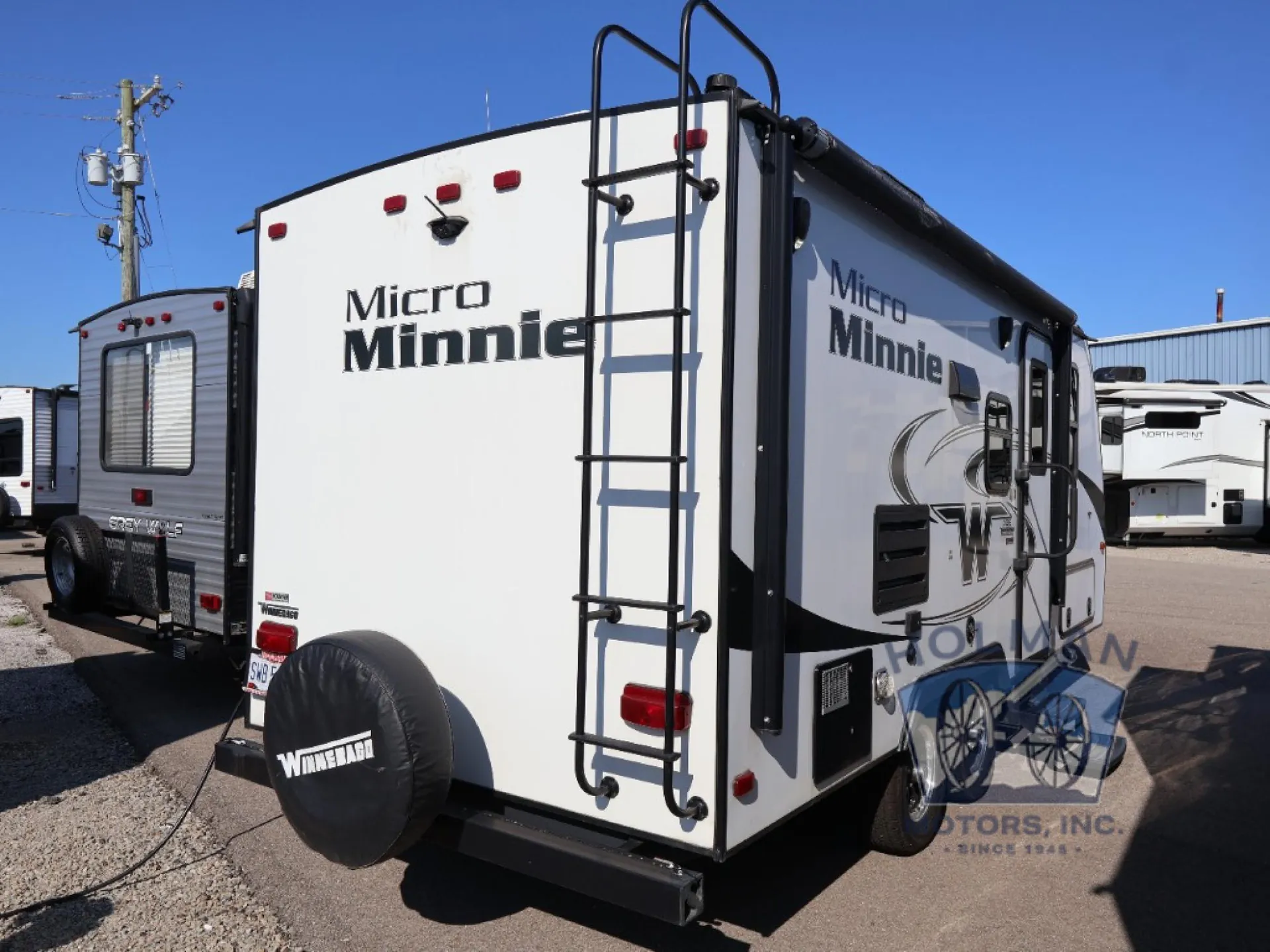2019 Winnebago Micro Minnie 2106DS - Photo 4