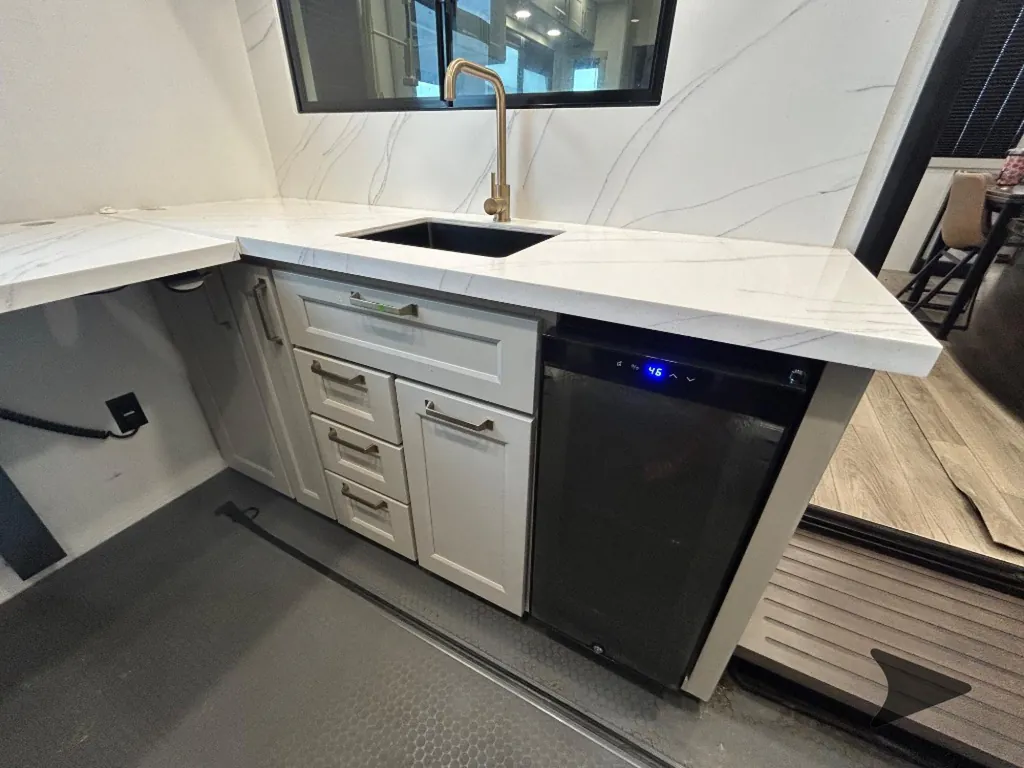 2025 Brinkley Model G 3250, Photos photo 43