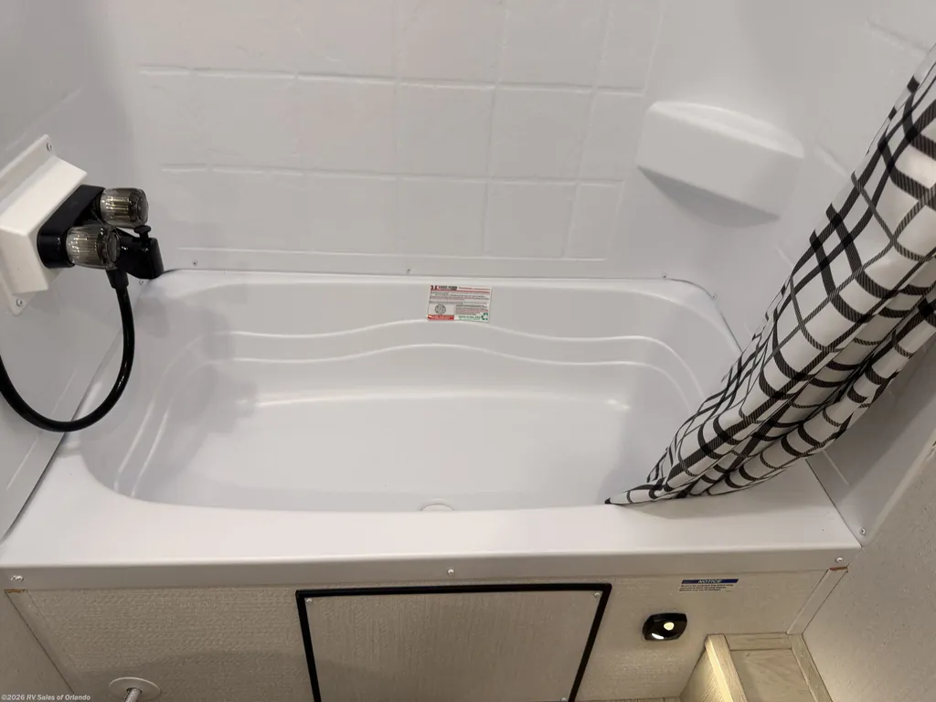 2025 Shasta I-5 526BH, Photos photo 23