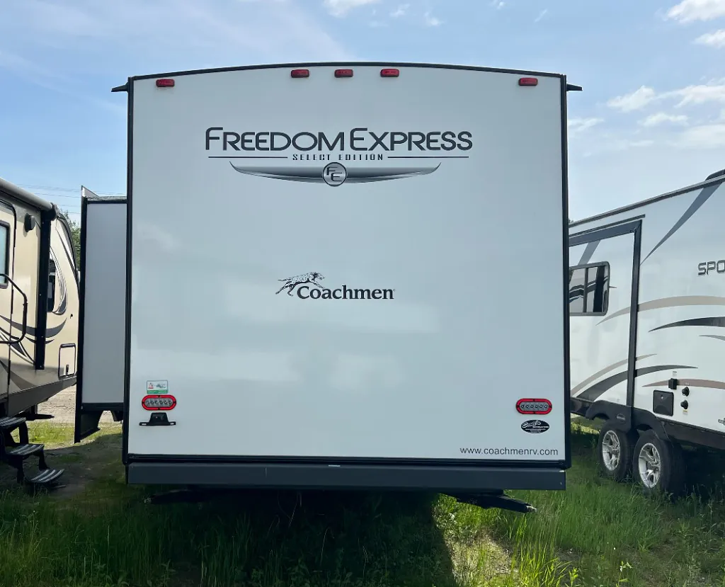 2022 Coachmen Freedom Express Select 29SE, Photos photo 24