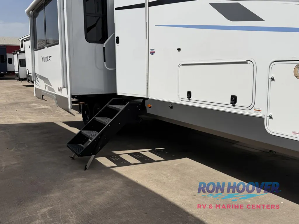 2026 Forest River Wildcat 34CRIB, Photos photo 6