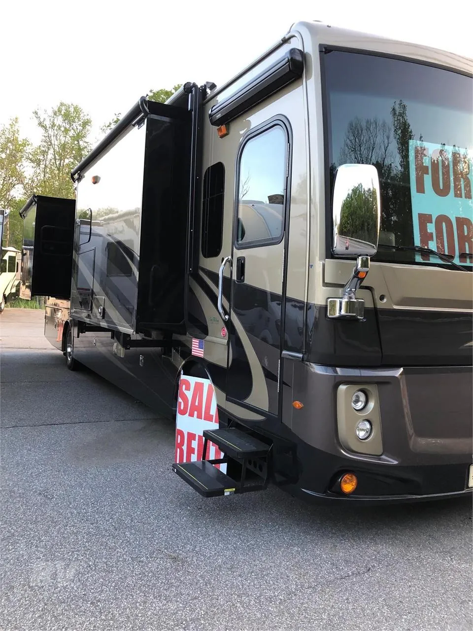2019 Holiday Rambler Navigator 38N - Photo 3