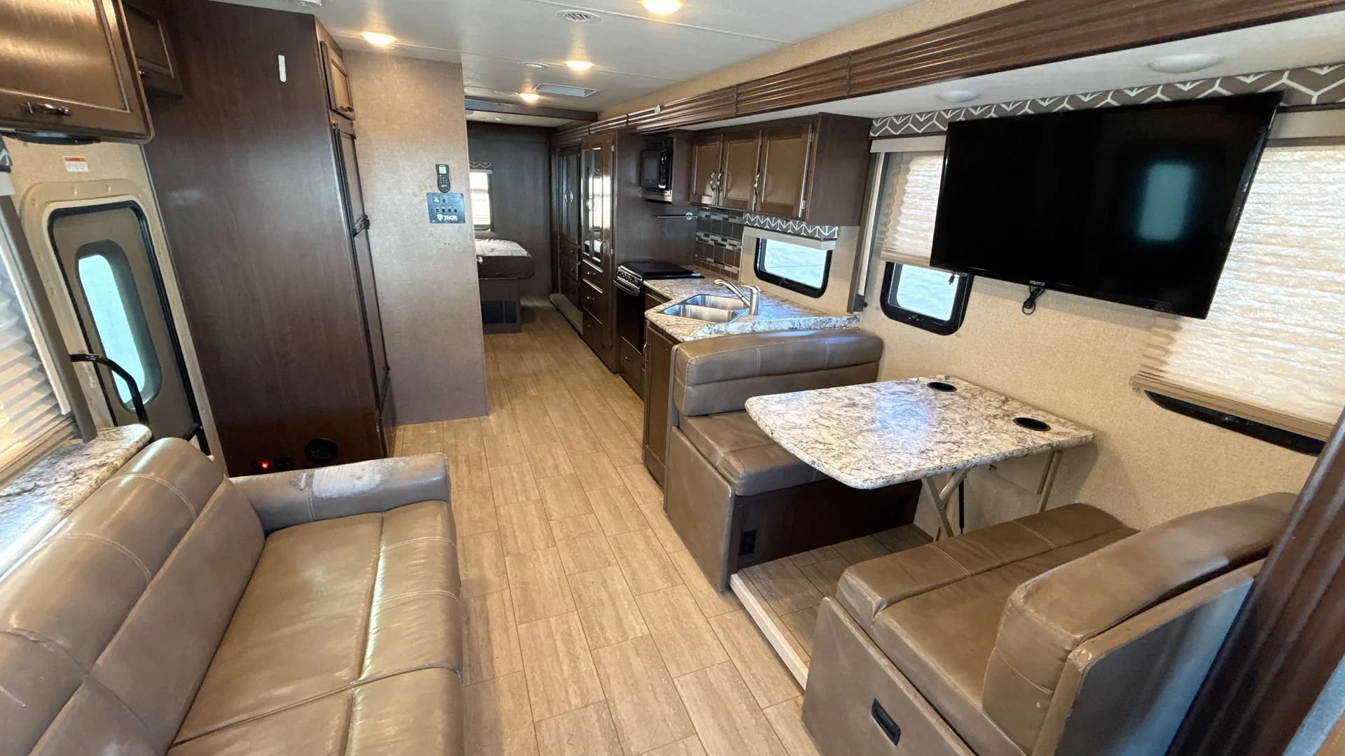 2019 Thor Motor Coach Freedom Traveler A30 - Photo 3