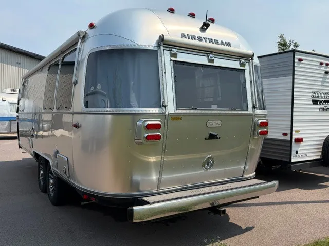 2024 Airstream Trade Wind 25FB - Photo 3