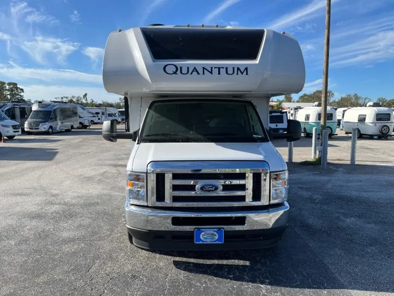 2025 Thor Motor Coach Quantum LP27 - Photo 3