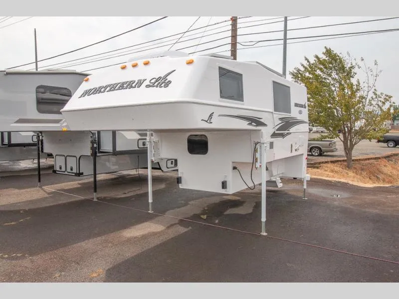 2026 Northern Lite Limited Edition 9-6LEWB - Main photo