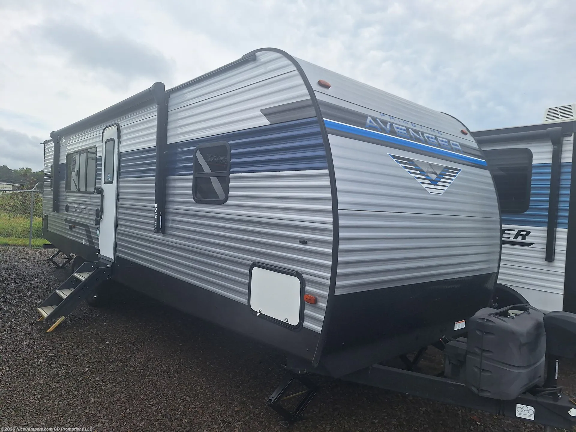 2022 Prime Time Avenger 27RKS - Photo 2