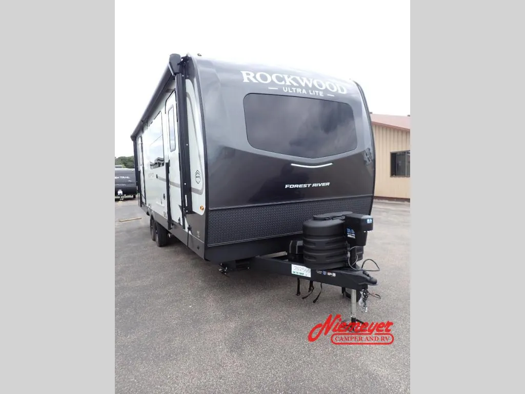 2027 Forest River Rockwood Ultra Lite 2619FK - Photo 2