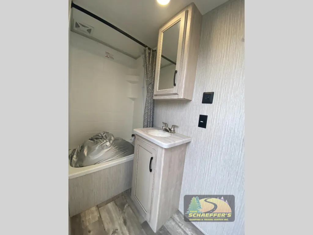 2023 Forest River Sandpiper 3330BH, Photos photo 18