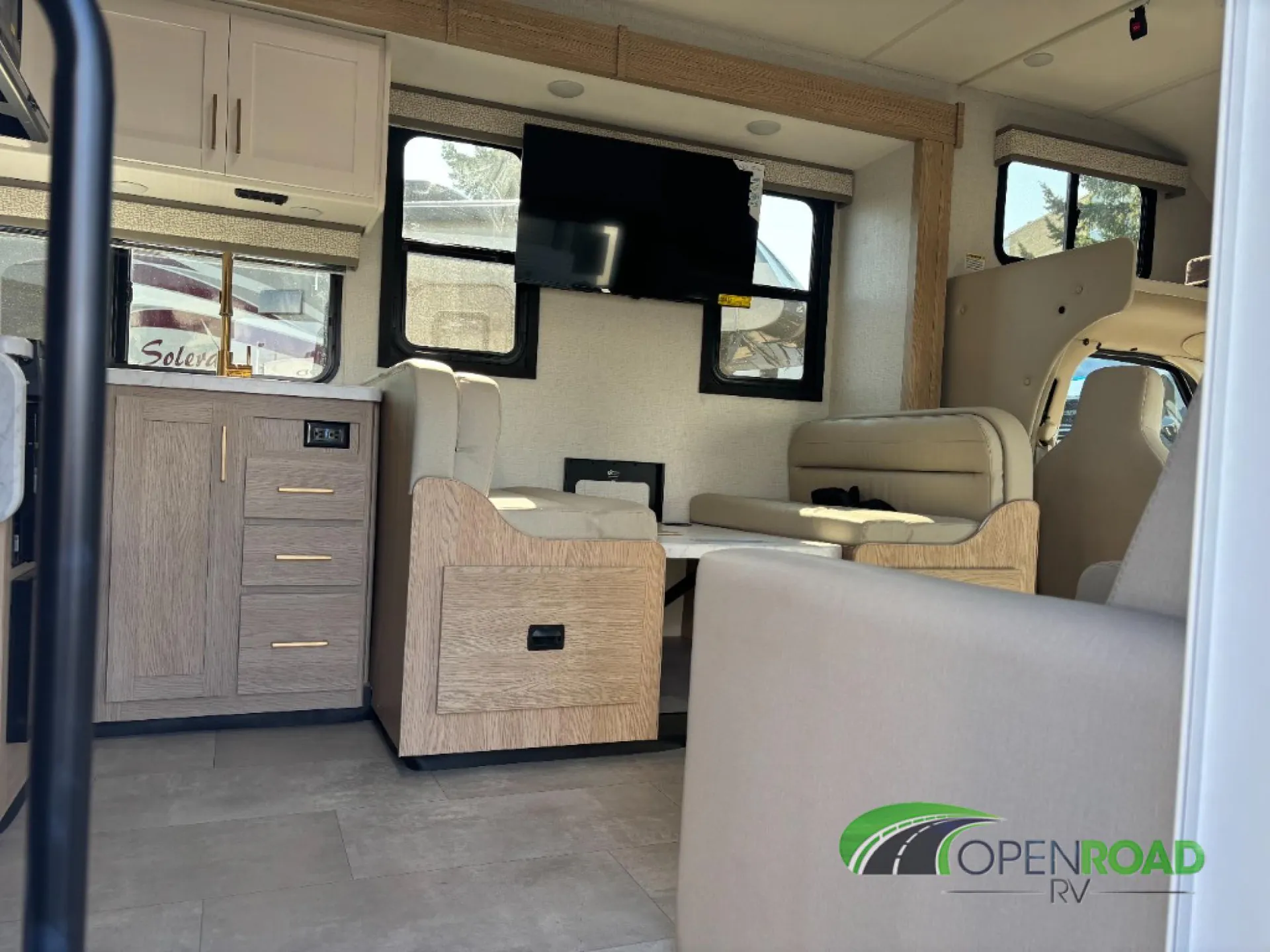 2026 Thor Motor Coach Chateau 29K - Photo 3
