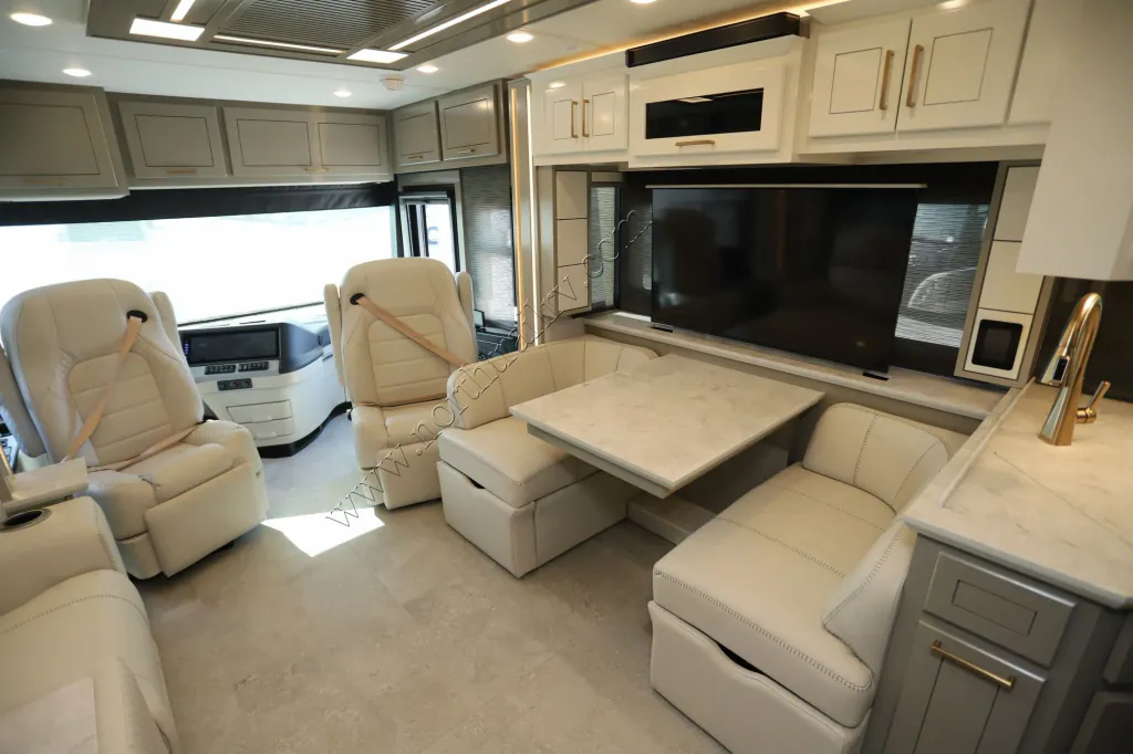 2027 Newmar New Aire 3543, Photos photo 15