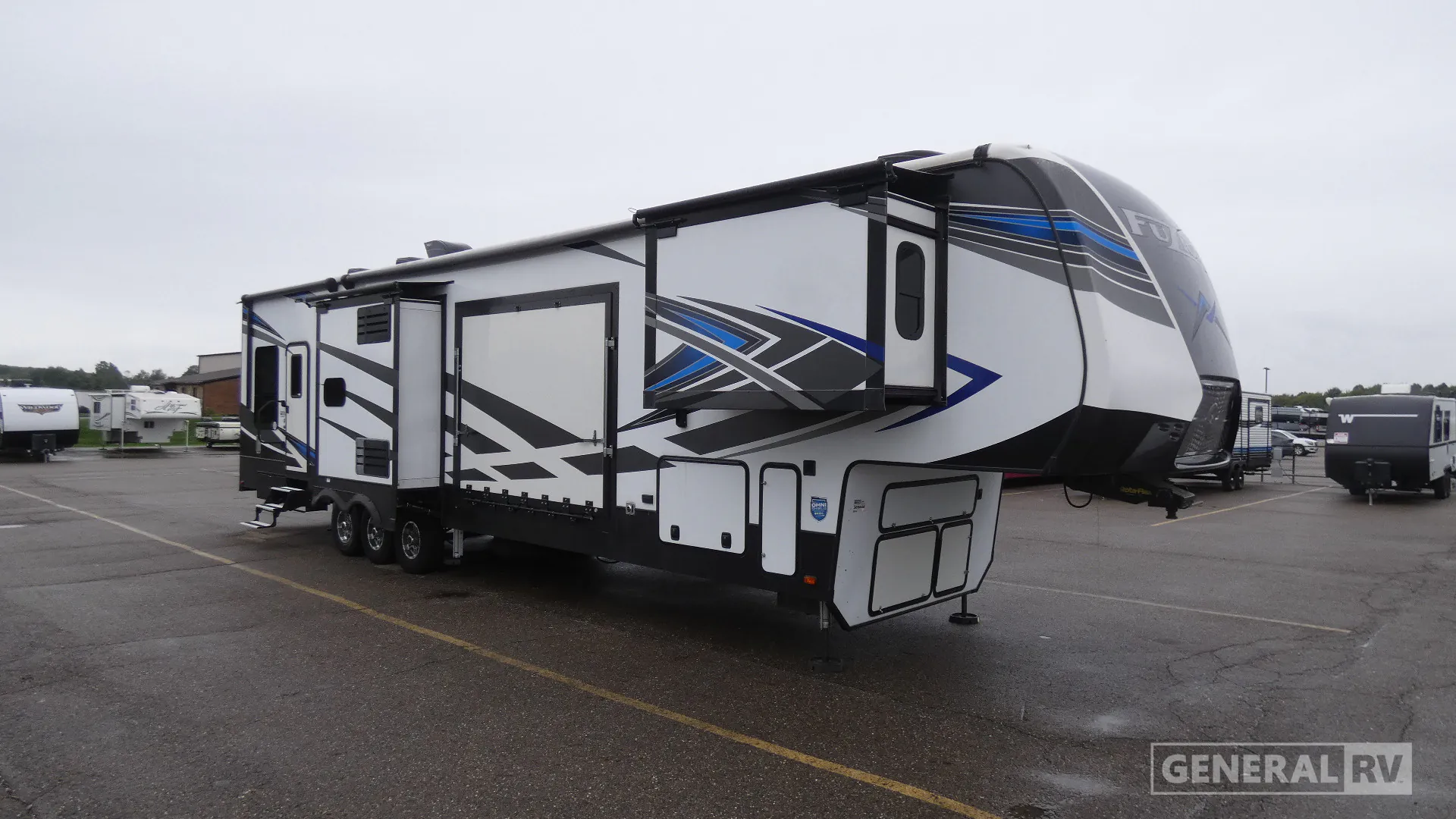 2020 Keystone Fuzion 424 - Photo 2