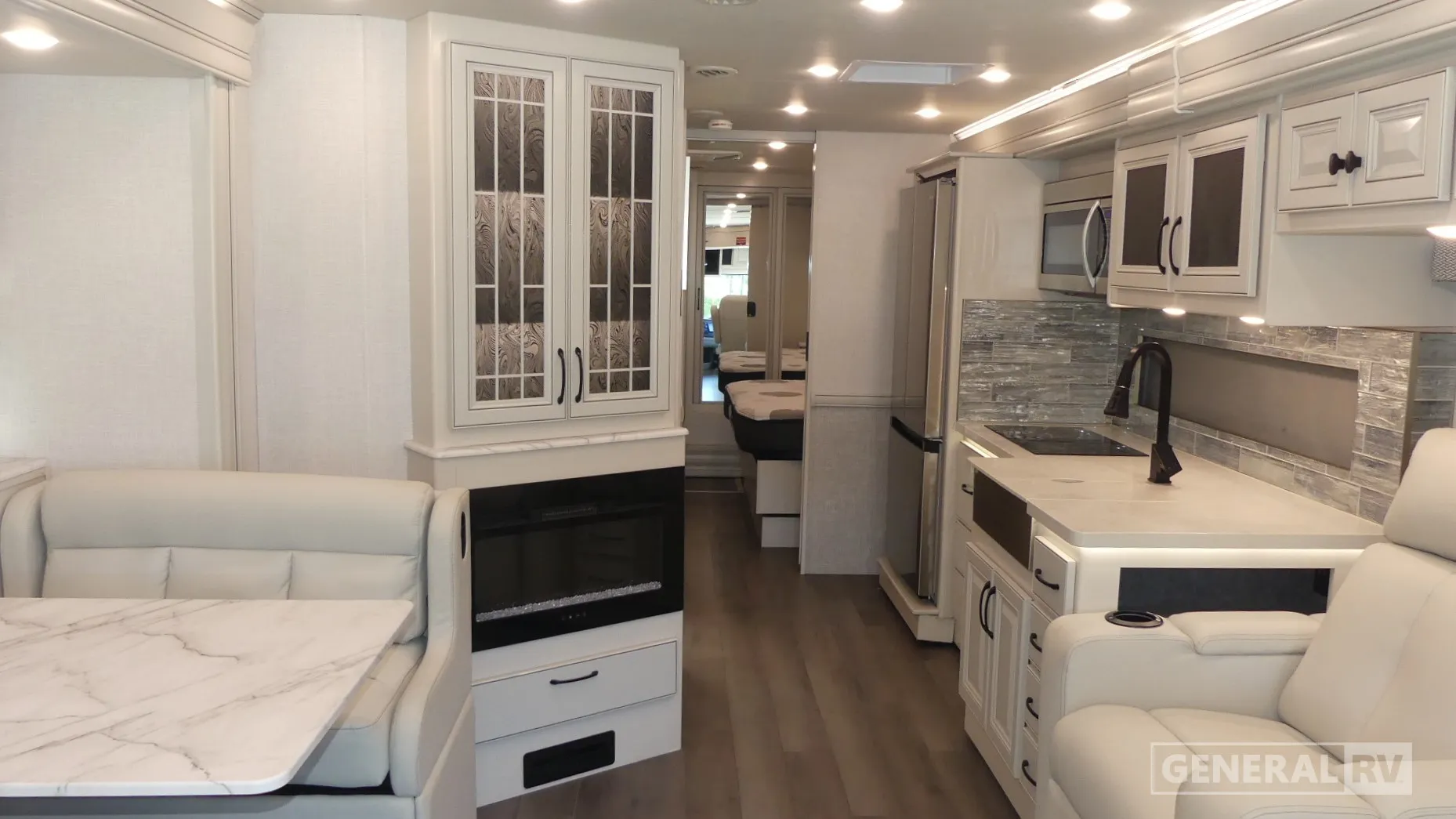 2024 Holiday Rambler Nautica 33TL - Photo 3