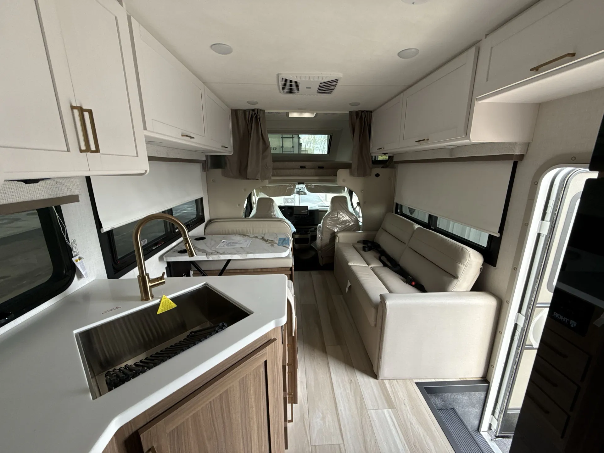 2026 Thor Motor Coach Freedom Eddie Bauer 28ED — living area main