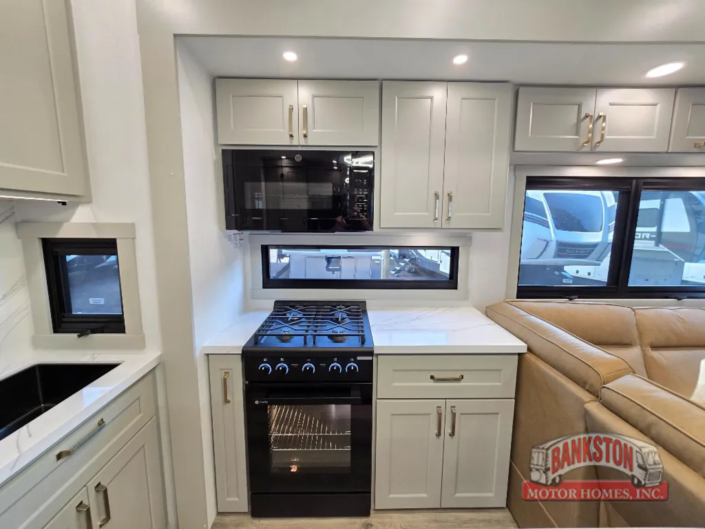 2027 Brinkley Model G 3970, Photos photo 11