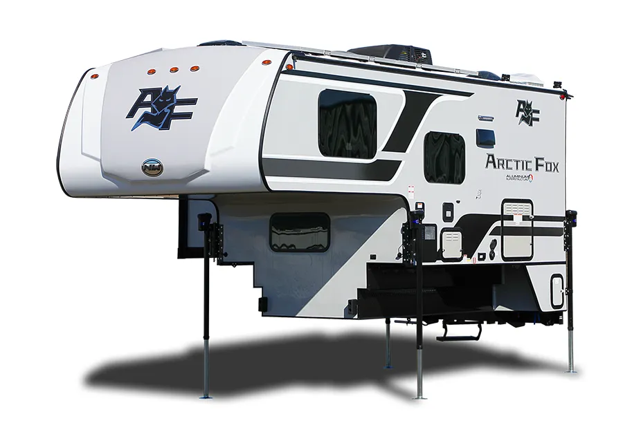 Arctic Fox Camper 990 exterior