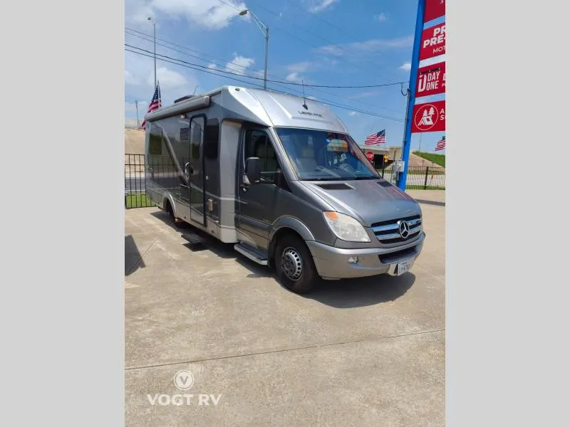 2013 Leisure Travel Vans Unity 24TB - Main photo