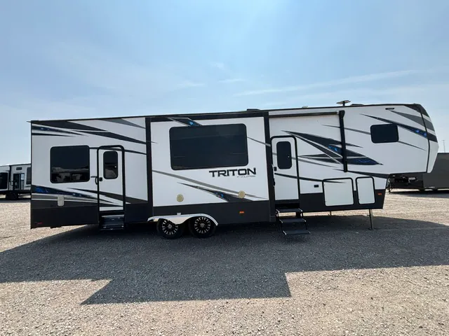 2018 Dutchmen Voltage Triton 3551