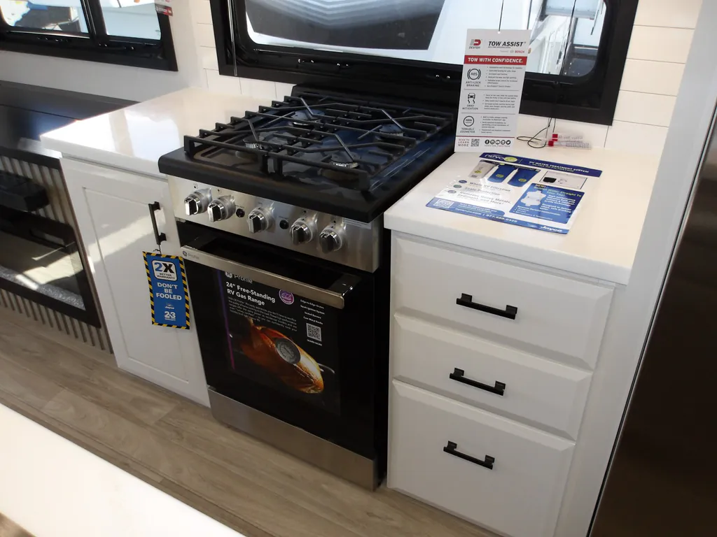 2027 Jayco Pinnacle 32RLTS, Photos photo 19