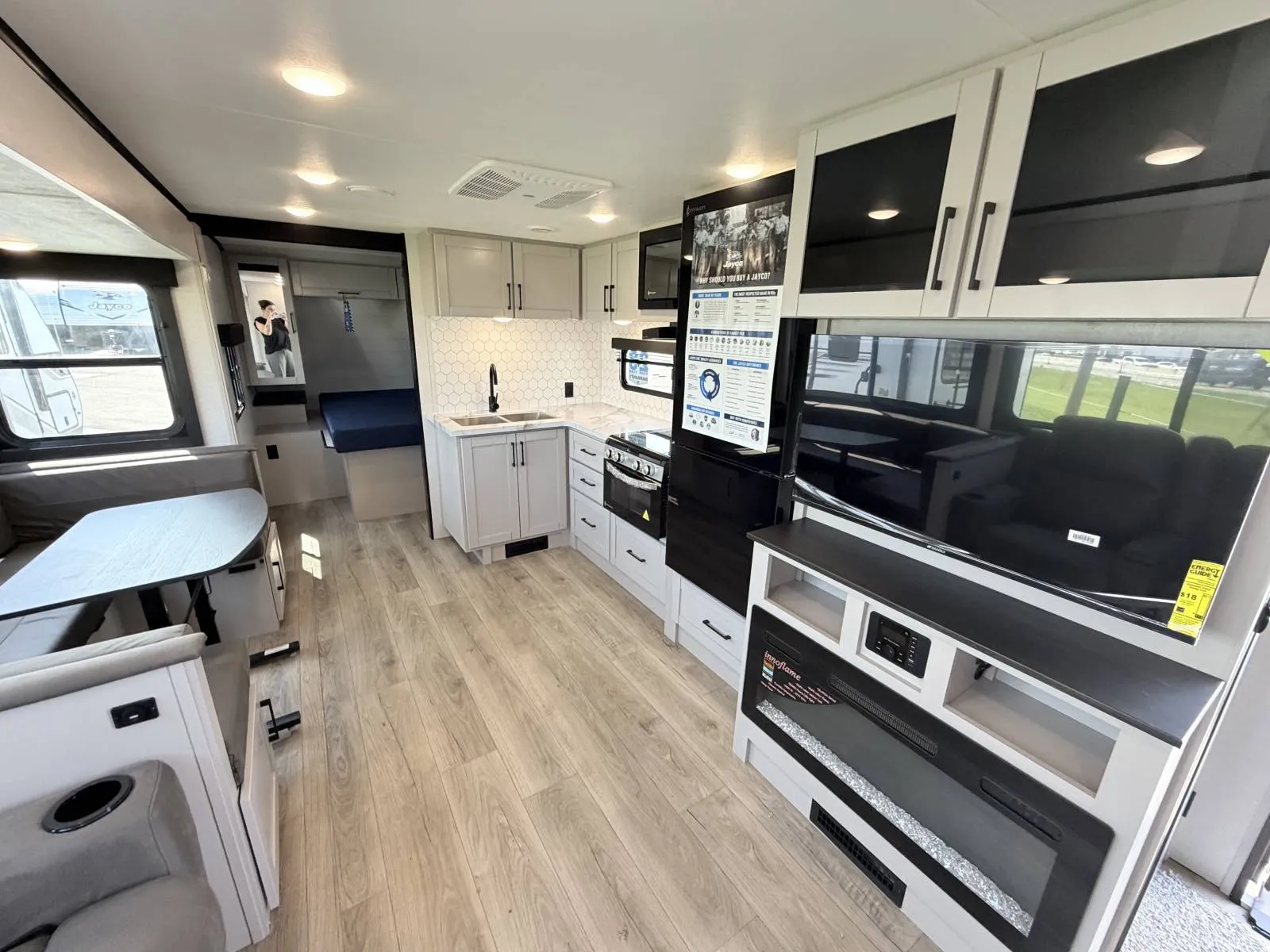 2026 Jayco Jay Feather 27BH - Photo 4