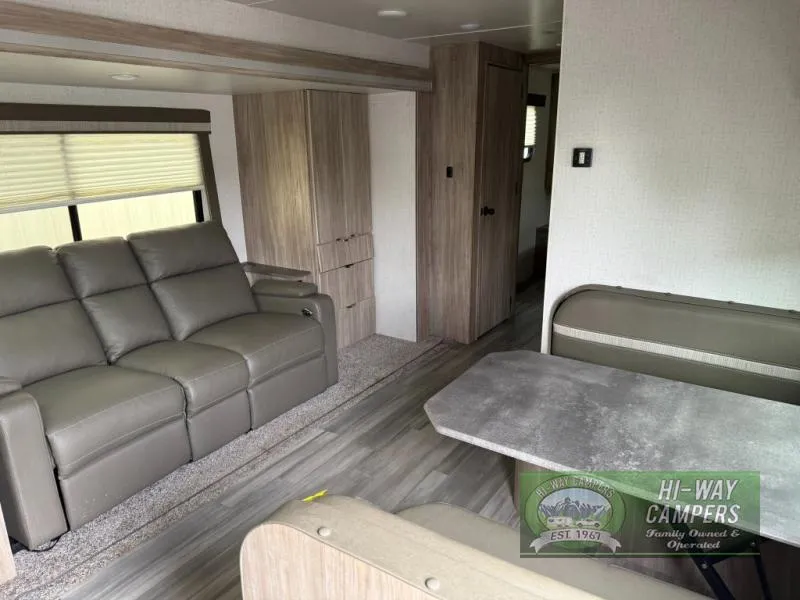 2022 Winnebago Minnie 2529RG - Photo 4