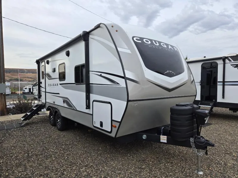 2026 Keystone Cougar Half-Ton 22RBSWE - Photo 2