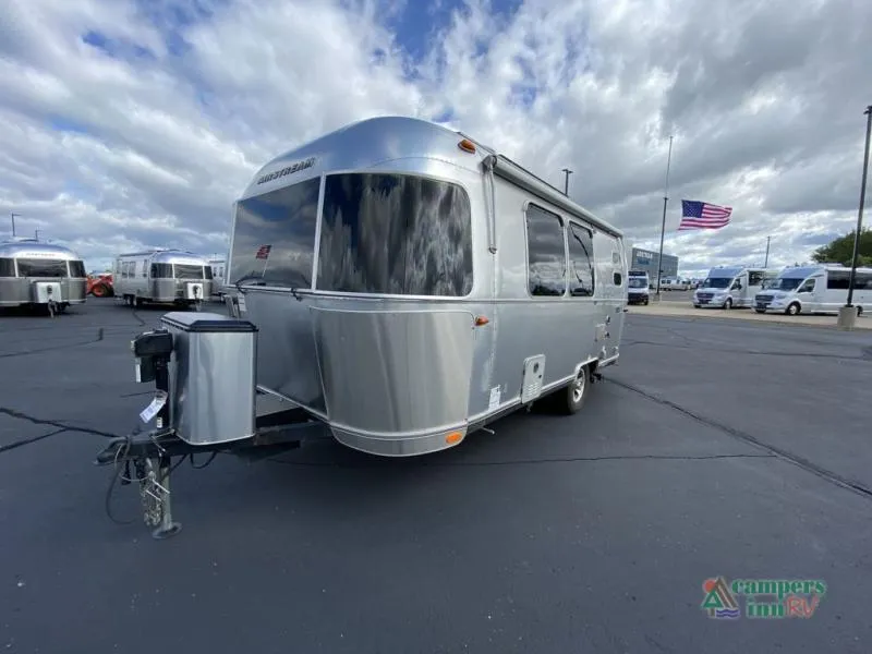 2023 Airstream Caravel 20FB - Photo 4