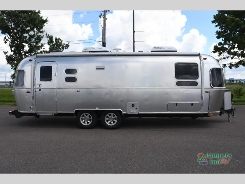 2022 Airstream Flying Cloud 27FB - Photo 3