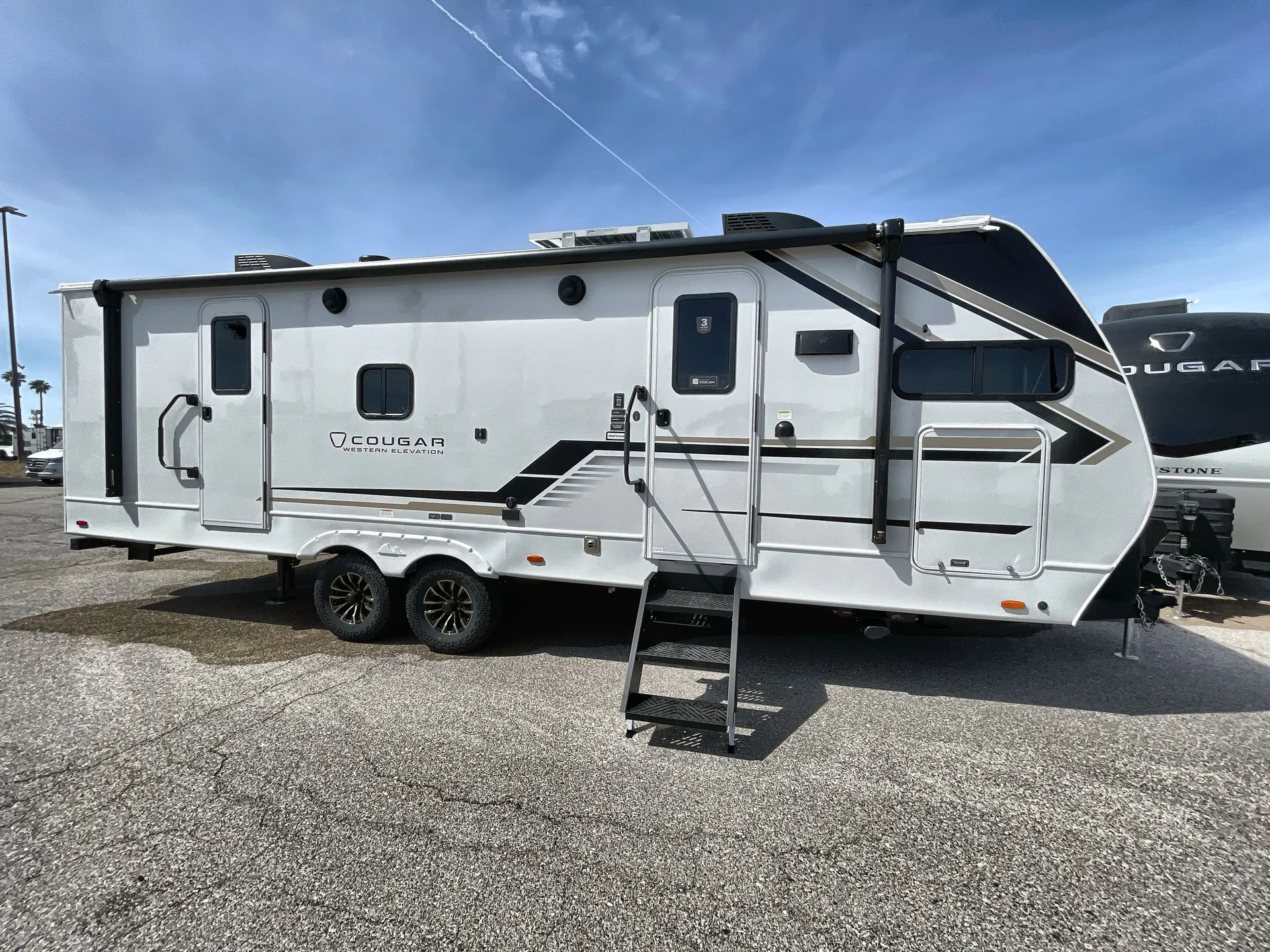 2026 Keystone Cougar Western 25FKWE dealer photo 1 from Camping World