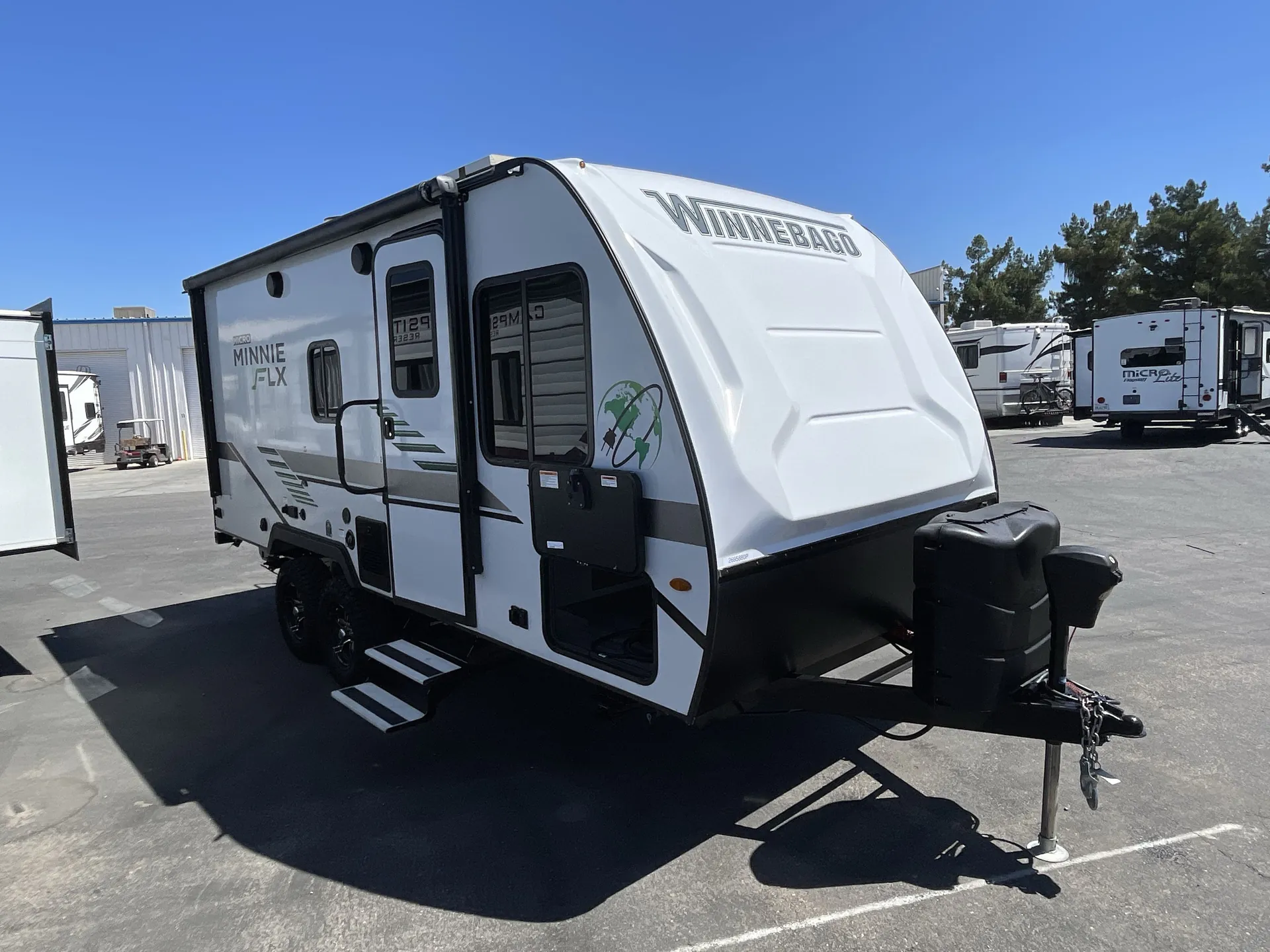 2022 Winnebago Micro Minnie FLX 2100BH - Photo 2