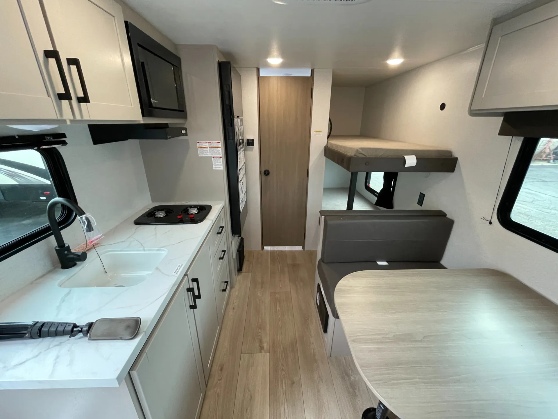 2027 Jayco Jay Flight 175BH - Photo 2