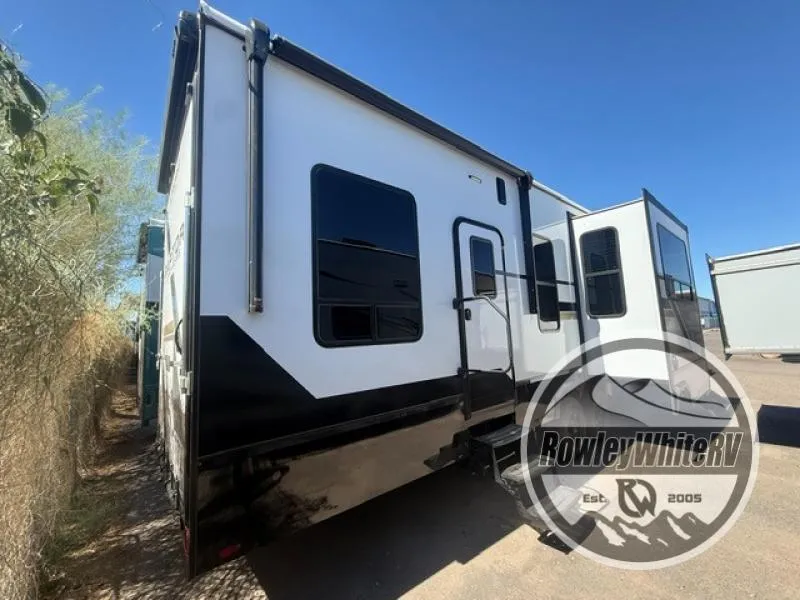 2027 Keystone RV Carbon New    368 - Photo 4