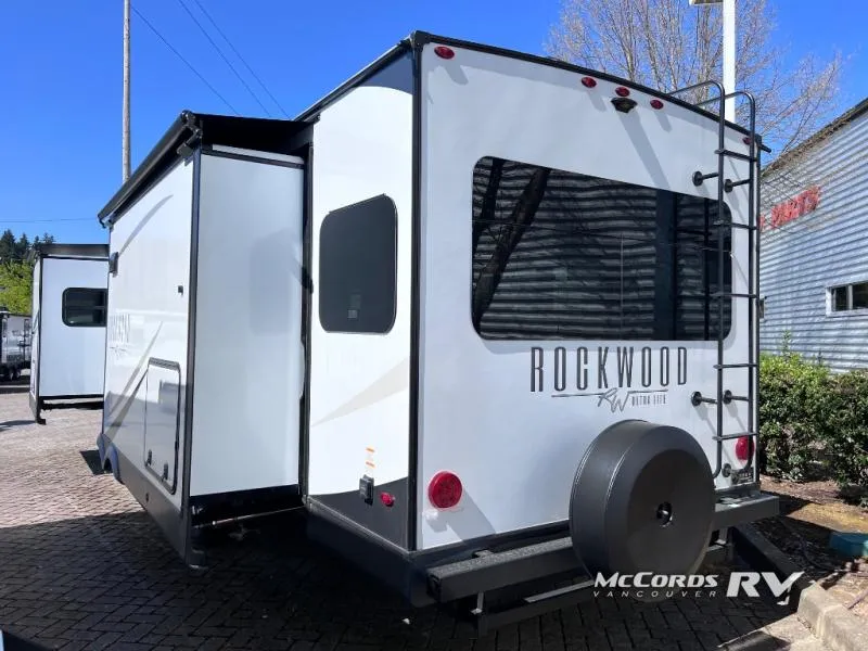 2025 Forest River Rockwood Ultra Lite 2906BS - Photo 4
