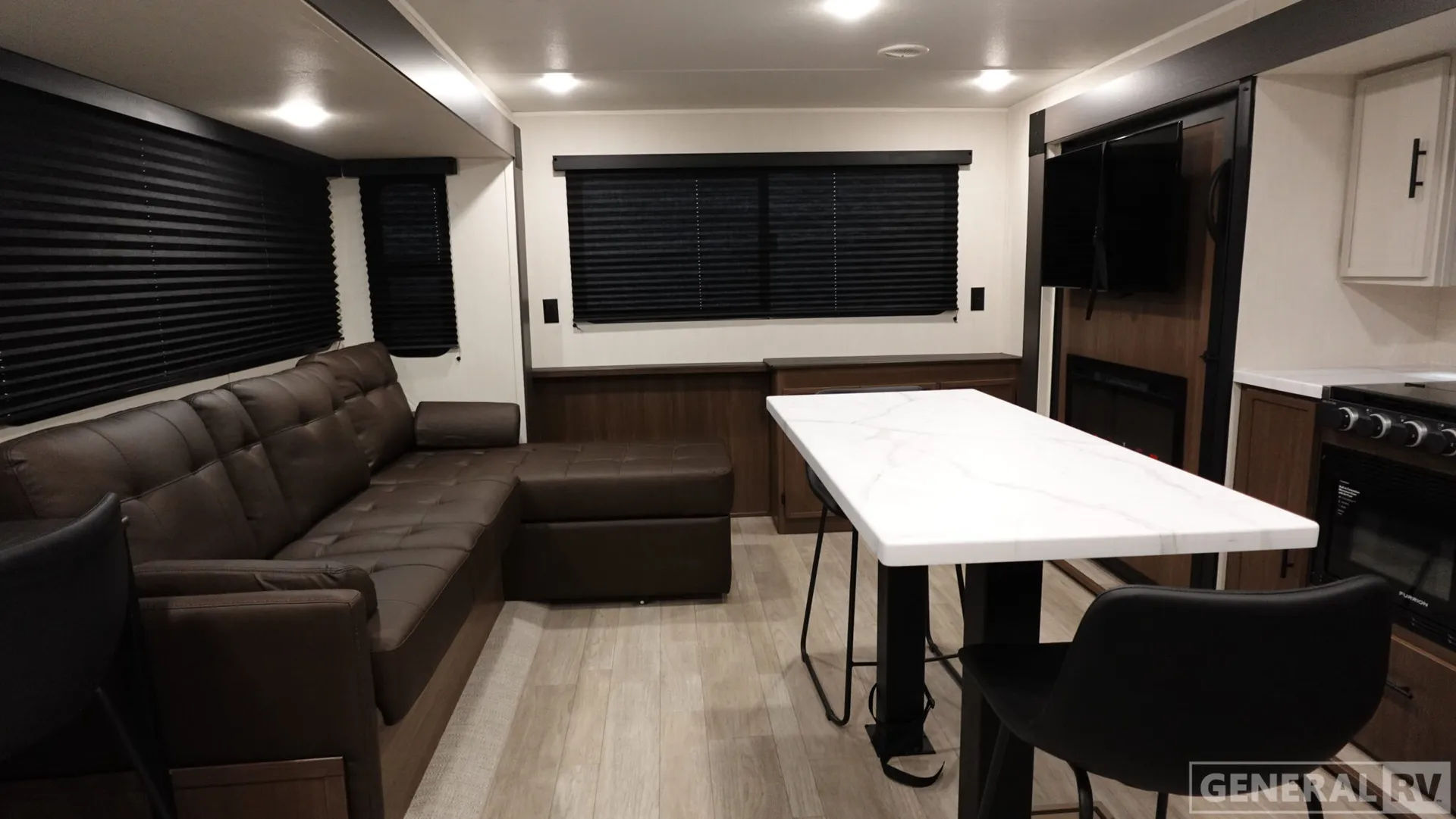 2026 Prime Time RV Avenger 27REI - Photo 3
