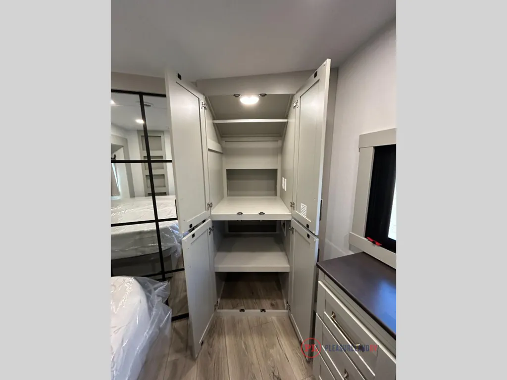 2026 Brinkley Model Z 3515, Photos photo 37