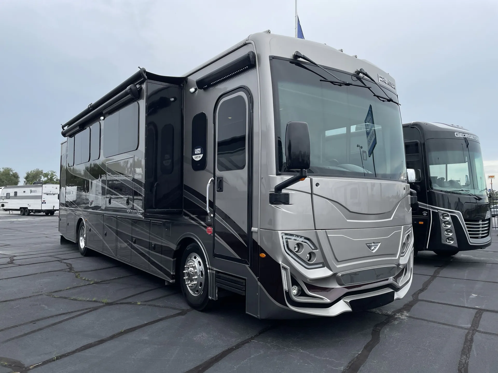 2023 Fleetwood Frontier 36SS - Photo 2
