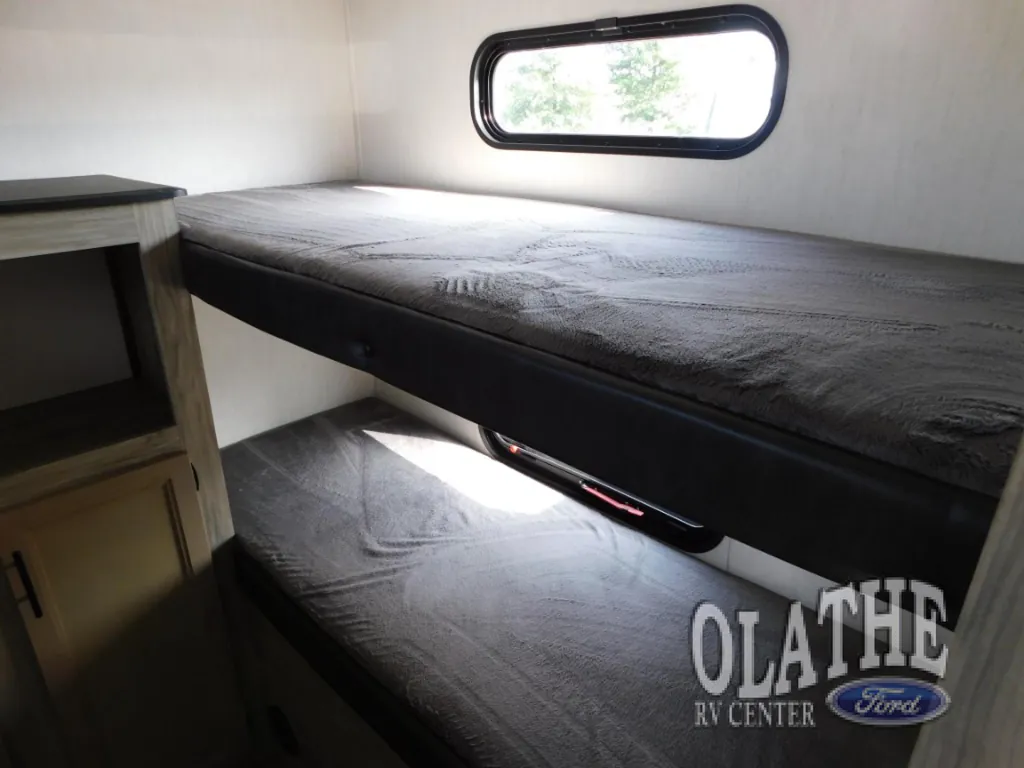 2021 Forest River Cherokee Alpha Wolf 30DBH-L, Photos photo 24