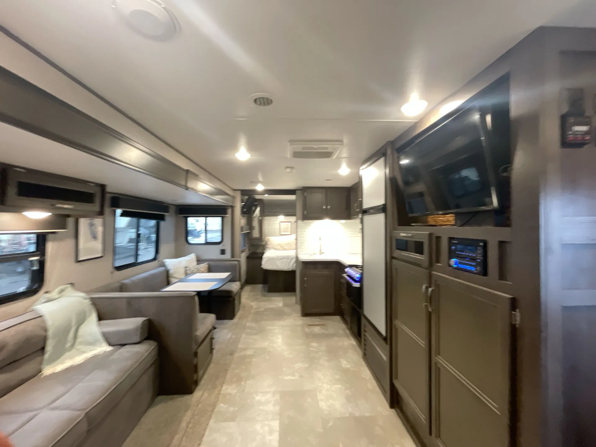 2020 Jayco Jay Flight SLX 286BHSW — living area main