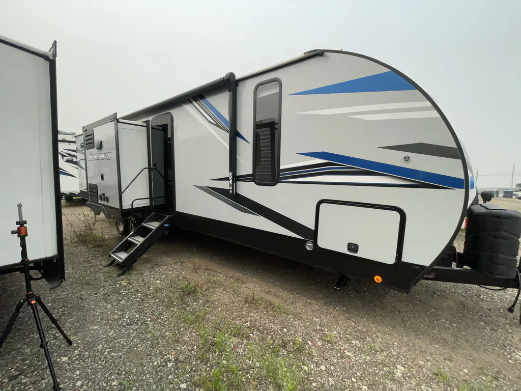 2021 Forest River Cherokee Alpha Wolf 33BH-L, Photos photo 5