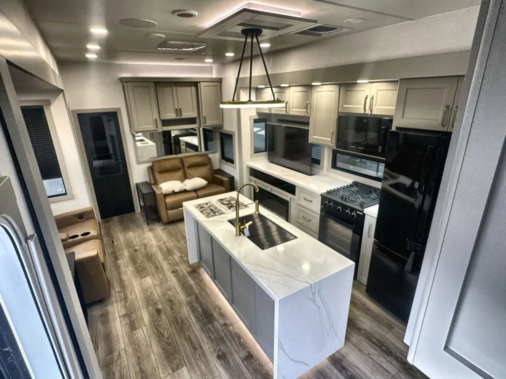 2026 Brinkley Model G 4100, Photos photo 26