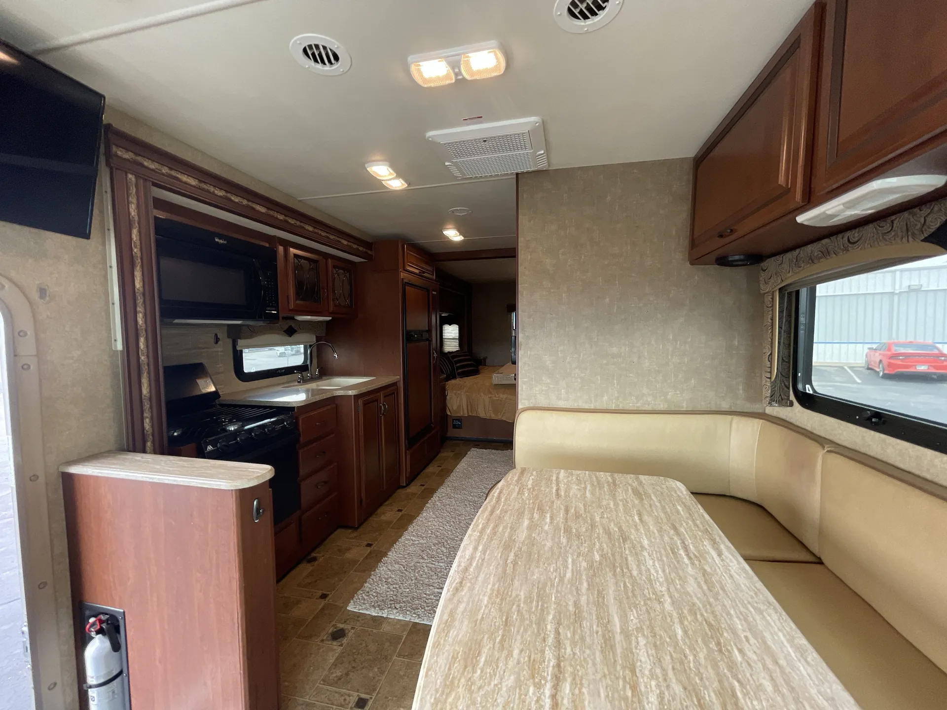 2015 Thor Motor Coach Hurricane 27K — living area main