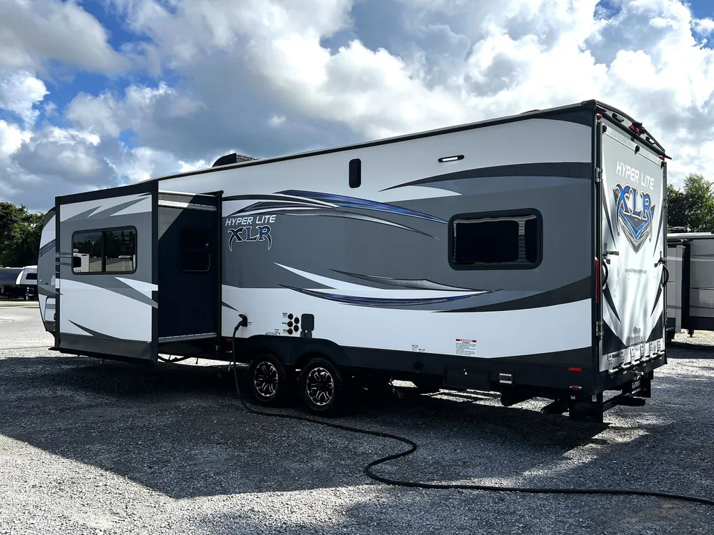 2019 Forest River XLR Hyperlite 30HDS, Photos photo 3