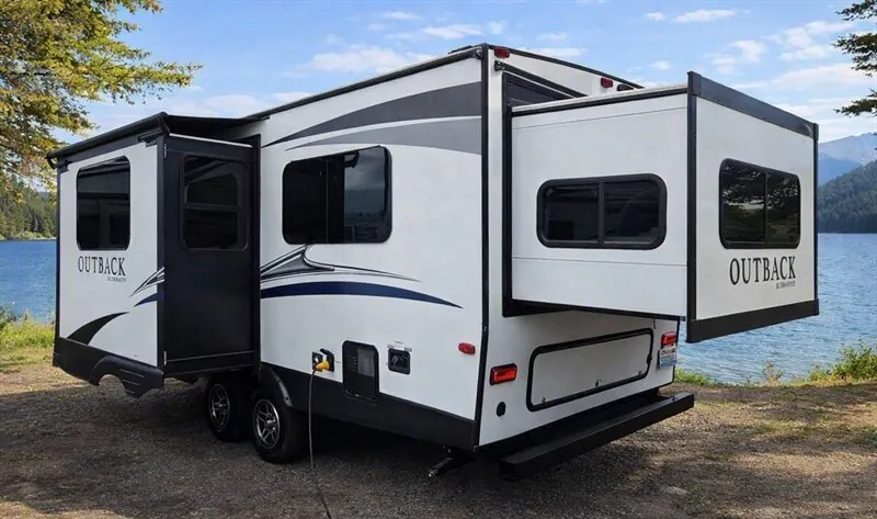 2018 Keystone Outback Ultra-Lite 250URS - Photo 3