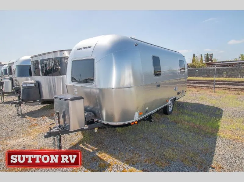 2026 Airstream World Traveler 22RB - Main photo