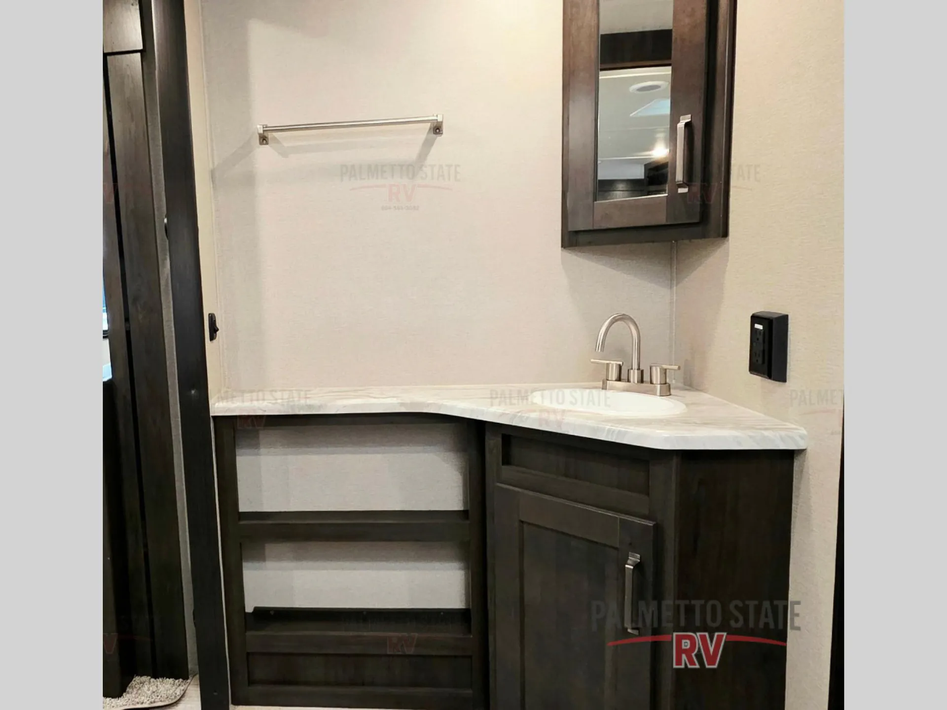 2023 Grand Design Transcend Xplor 321BH - Photo 4