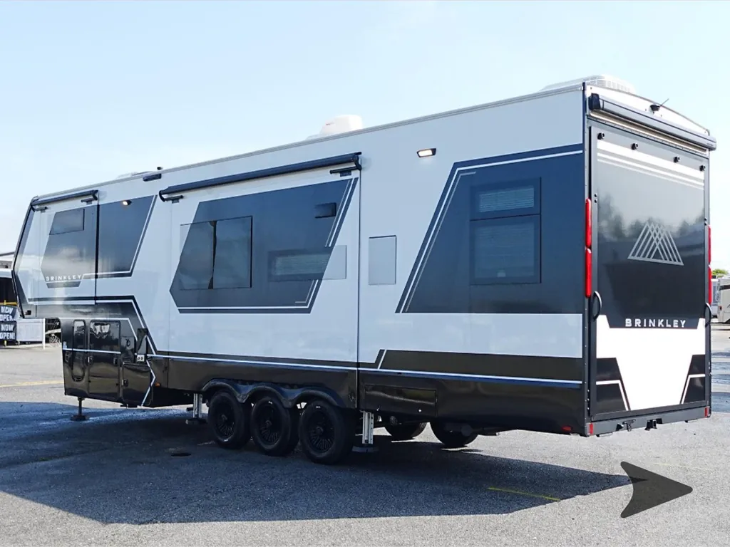 2025 Brinkley Model G 3250, Photos photo 10