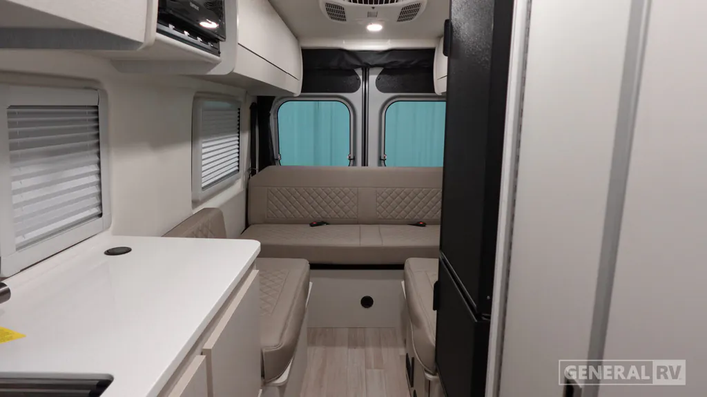 2027 Thor Motor Coach Tellaro 20Y, Photos photo 2