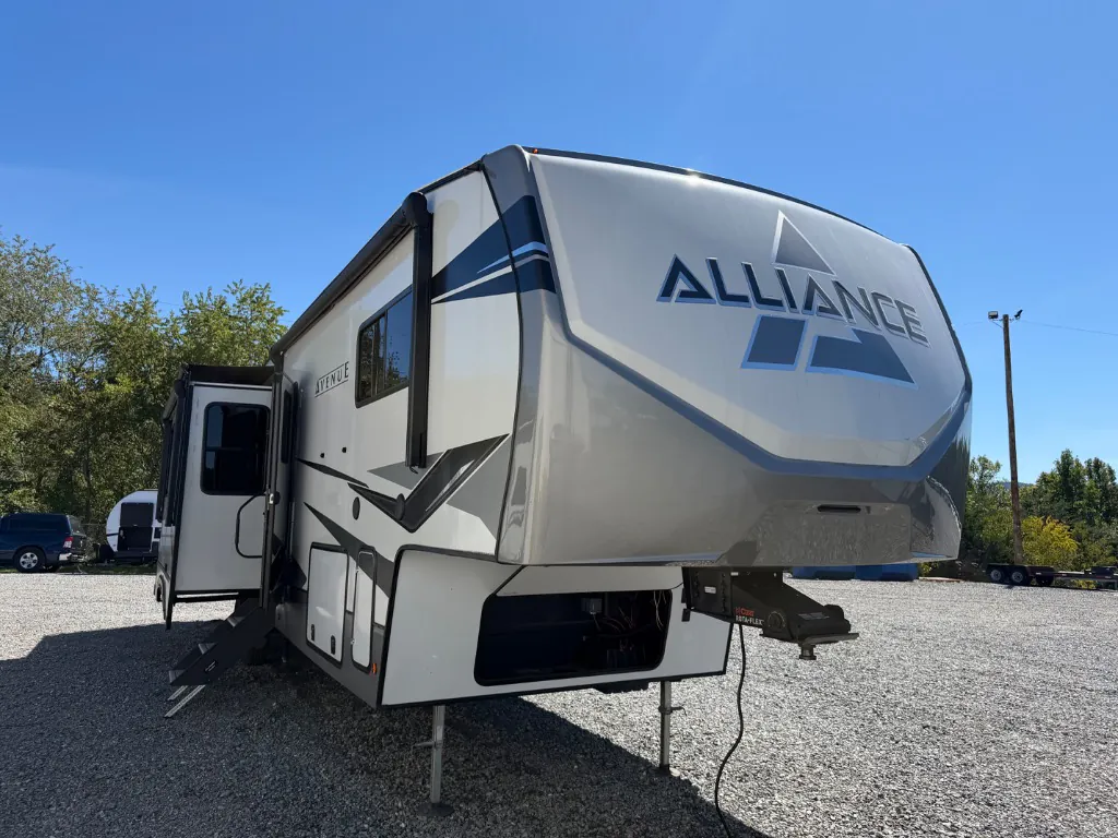 2022 Alliance RV Avenue 36BRM - Photo 2